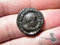 AE Follis Constantinus I. 307-337.n.Chr. Sol mit Globus London